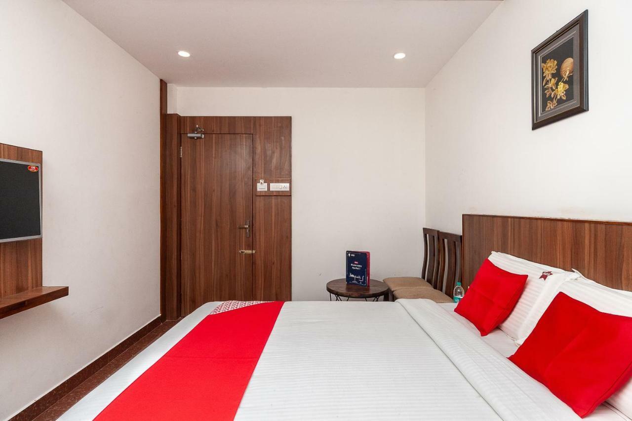 Oyo 29859 Rds Guest House Ambur Zewnętrze zdjęcie